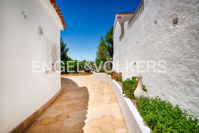 Foto 8f1f9e54-877d-484f-9296-7f05d49031ac. Casa amb piscina a Els Grecs-Mas Oliva Roses