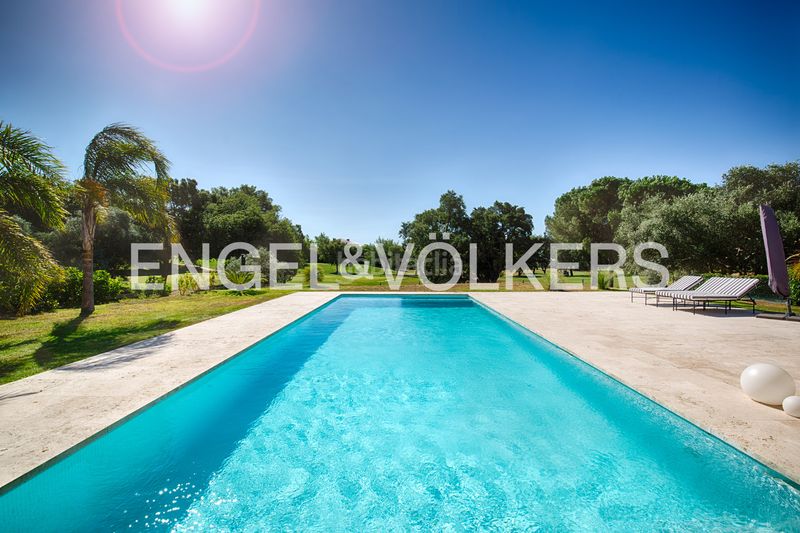 Foto 418cb25e-8d40-48dc-bb22-c3e6596a79a4. Casa amb xemeneia calefacció aparcament piscina a Peralada