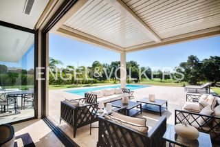House  Carrer felip l'ardit. Villa impresionante de diseño en golf peralada, alt empordà