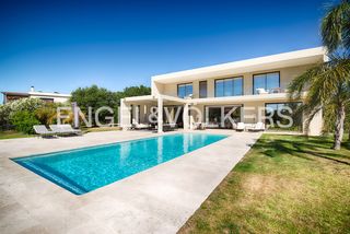 Maison  Carrer felip l'ardit. Villa impresionante de diseño en golf peralada, alt empordà
