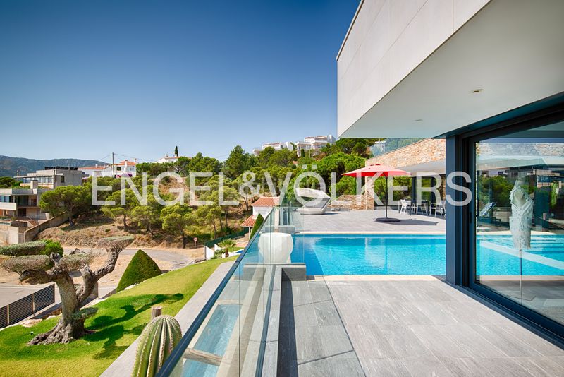 Foto 8be387a5-5e71-4513-a4bc-42c31da7b469. Casa amb calefacció aparcament piscina a Grifeu - Cap Ras - Els Estanys - Sant Genís Llançà