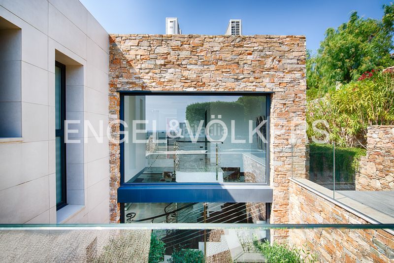 Foto 97e734bd-5087-4929-8147-fdc87c75dfea. Casa amb calefacció aparcament piscina a Grifeu - Cap Ras - Els Estanys - Sant Genís Llançà