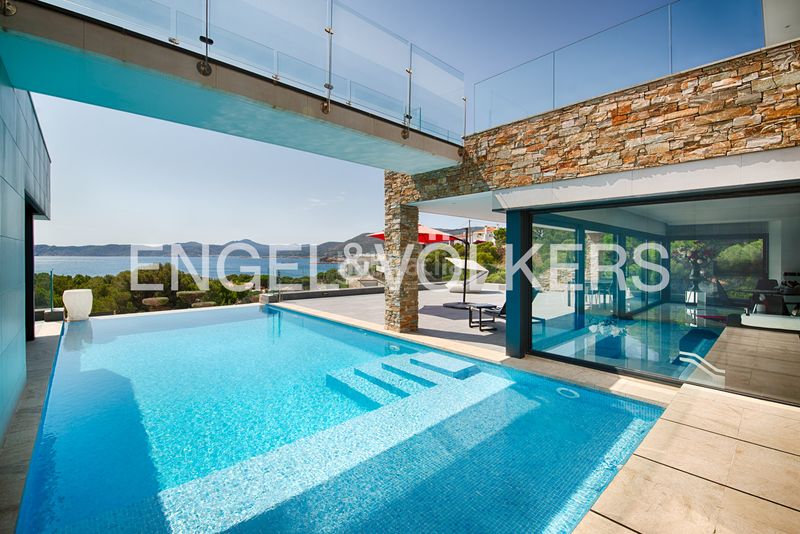 Foto b6573060-a9c3-4c5a-8c57-2b3d3ddc0de5. Casa amb calefacció aparcament piscina a Grifeu - Cap Ras - Els Estanys - Sant Genís Llançà