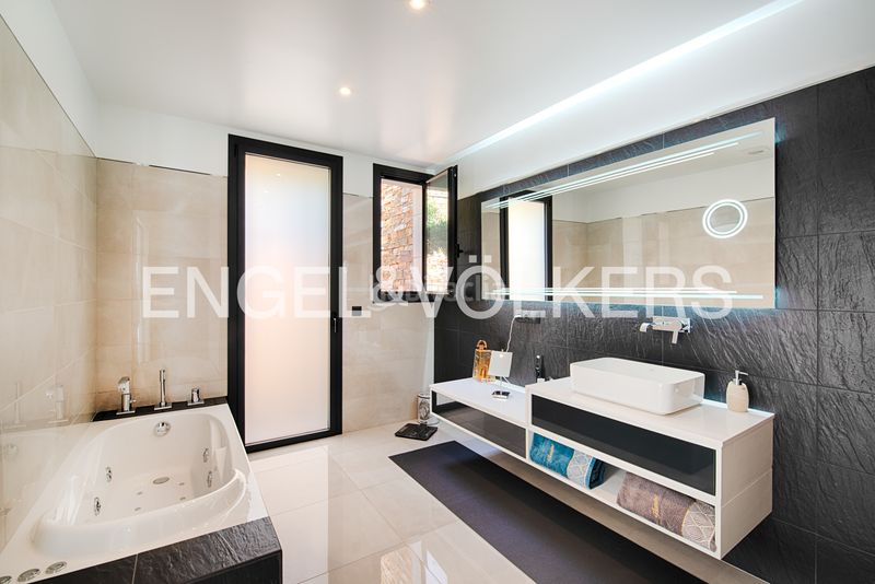 Foto d81c76f6-f54e-4b78-b615-8242d74953f7. Casa amb calefacció aparcament piscina a Grifeu - Cap Ras - Els Estanys - Sant Genís Llançà