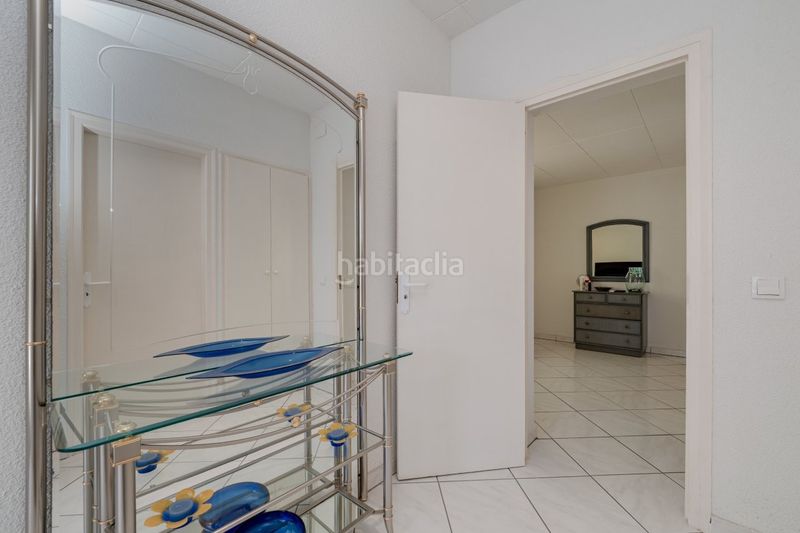 Foto b4d2efb9-1773-40c2-9f3f-d079894e95b4. Casa amb aparcament piscina a Cap Ras - Creus - Falconera Empuriabrava