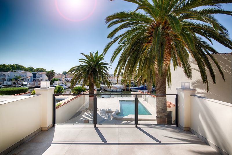 Foto 46d84800-5753-4ca6-9c86-791de13713a7. Casa amb calefacció aparcament piscina a Tordera - Fluvià - Llobregat Empuriabrava