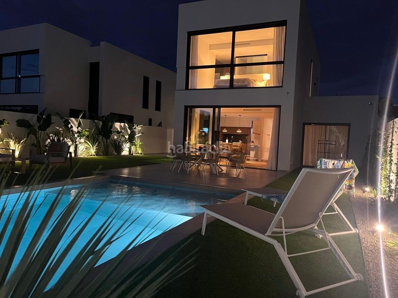 Foto 469f649d-c96f-46d8-80c6-fd3b1feac10f. Casa amb aparcament piscina a Segre - Ebre - Ter Empuriabrava
