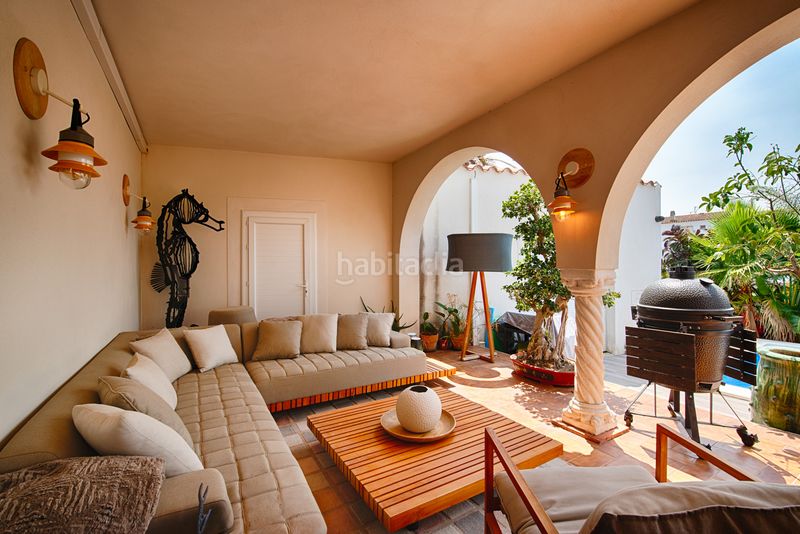 Foto 5928a149-b8f6-4855-96c4-36e60afce5f5. Casa amb aparcament piscina a Cap Ras - Creus - Falconera Empuriabrava