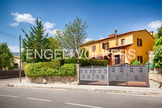 Maison jumelée  Carretera tapis 19p. Práctica casa pareada con jardín en maçanet de cabrenys - exclus