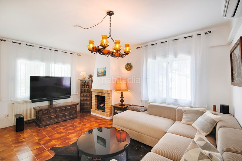 Foto 28b3844b-f407-4c92-be59-33d9322defd2. Casa amb aparcament a Segre - Ebre - Ter Empuriabrava