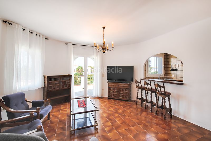 Foto 9fd2a1a7-fe0f-4558-b34b-7f3d66f886e6. Casa amb aparcament a Segre - Ebre - Ter Empuriabrava