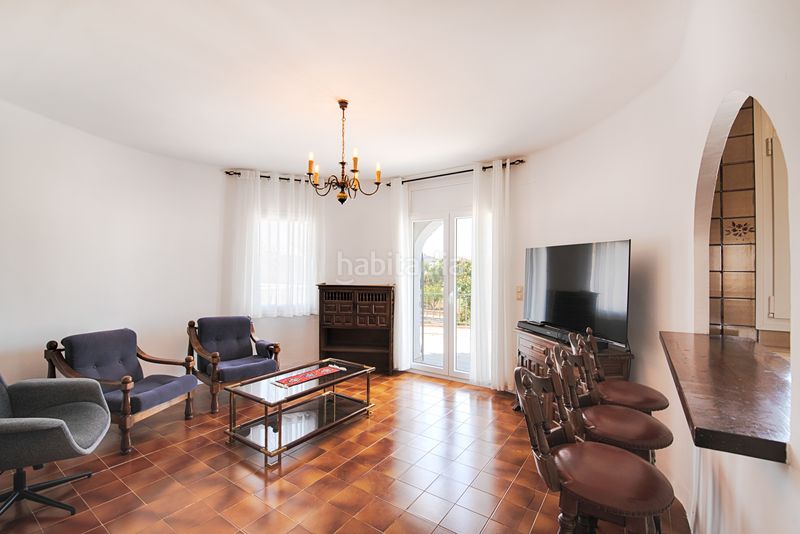 Foto a7646876-96c4-4bc2-93fe-a14e2884869c. Casa amb aparcament a Segre - Ebre - Ter Empuriabrava