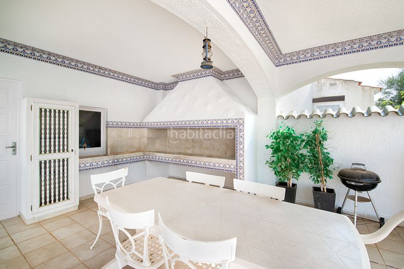 Foto 04a4d012-d816-4ff8-b416-630fb2e0b7b1. Casa amb aparcament piscina a Cap Ras - Creus - Falconera Empuriabrava