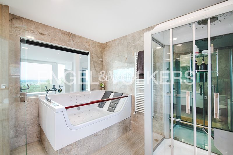 Foto 51529b01-4d16-4483-a82b-c1e17aa8075c. Casa amb piscina a Palau-saverdera