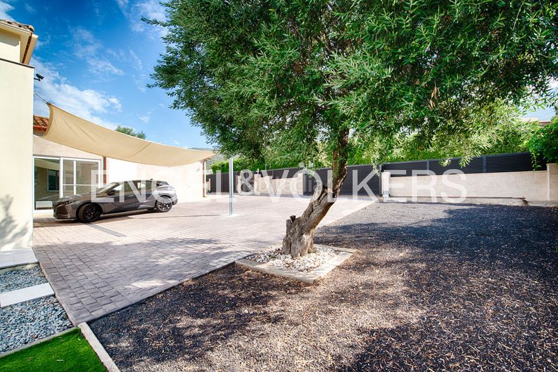 Foto 636f520d-e1ac-4dee-8ef1-8fc6f15b98d1. Casa amb piscina a Palau-saverdera