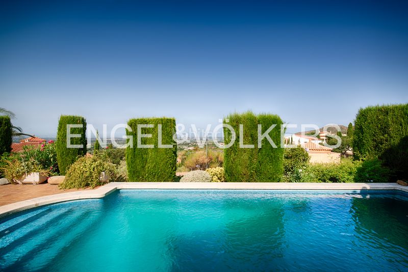 Foto 0b8abb64-65b7-457a-a6b5-b0a13324f98a. Casa amb piscina a Palau-saverdera