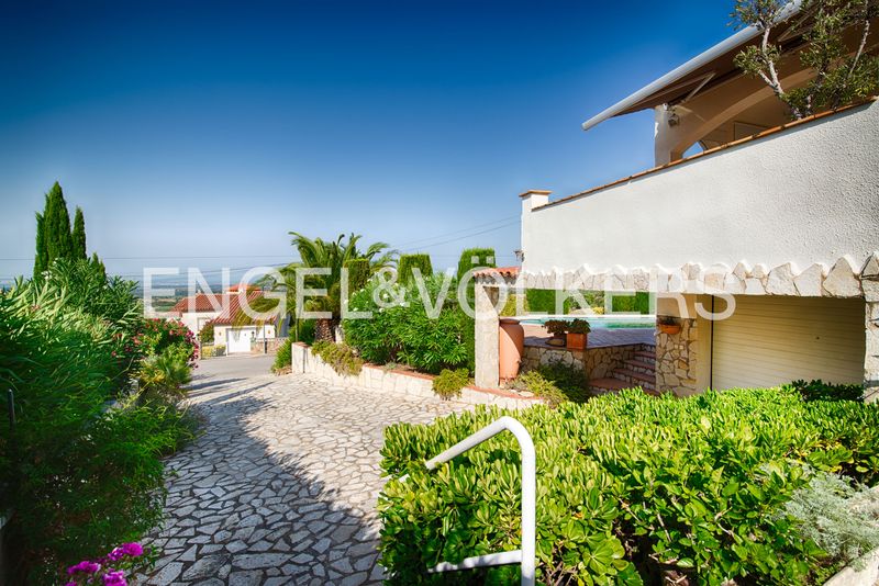 Foto 4ad294c3-8b7a-463b-b249-5a28144768a2. Casa amb piscina a Palau-saverdera