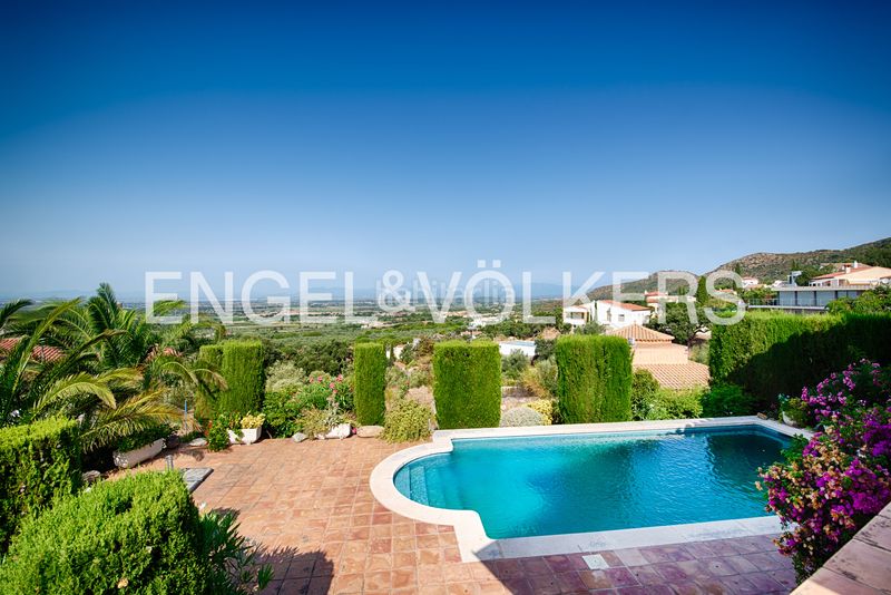 Foto 7bd154ba-c9bb-47bb-b477-6ddb74905d4e. Casa amb piscina a Palau-saverdera