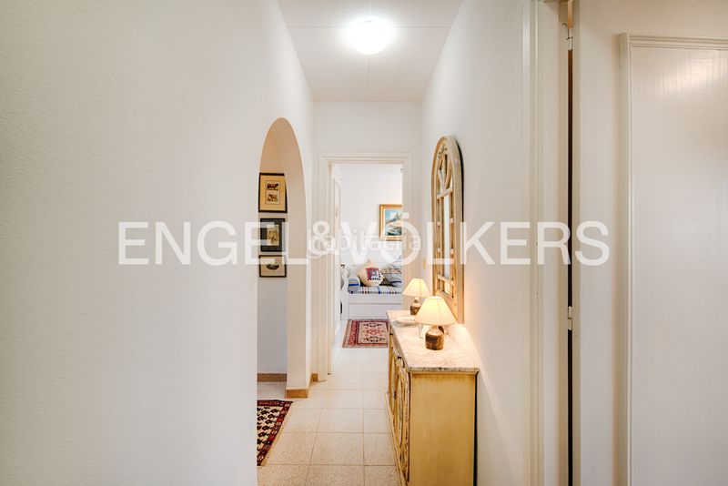 Foto b910d321-381d-4066-86e4-9527f7b20d13. Casa amb piscina a Palau-saverdera