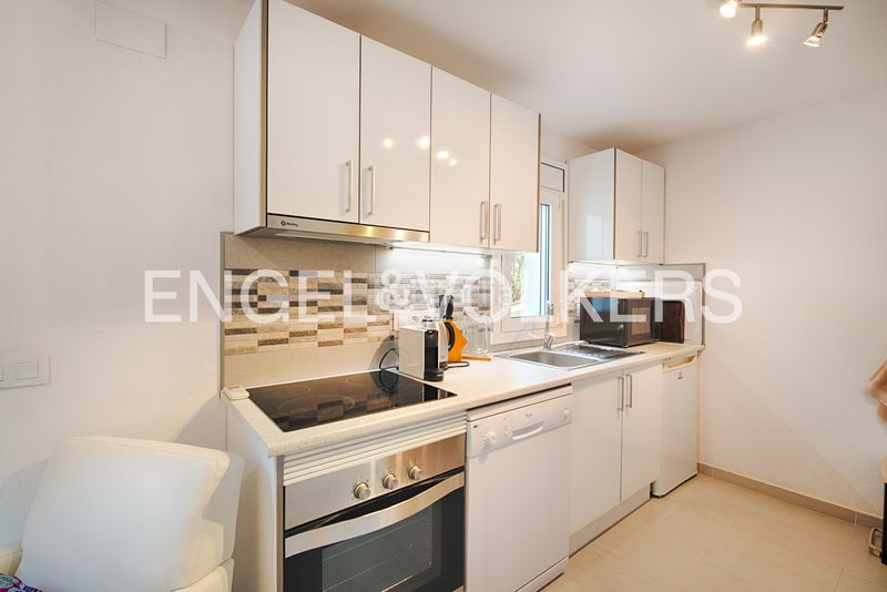 Foto ef37854d-28e3-4b87-ae74-0755b9a16499. Casa amb piscina a Palau-saverdera