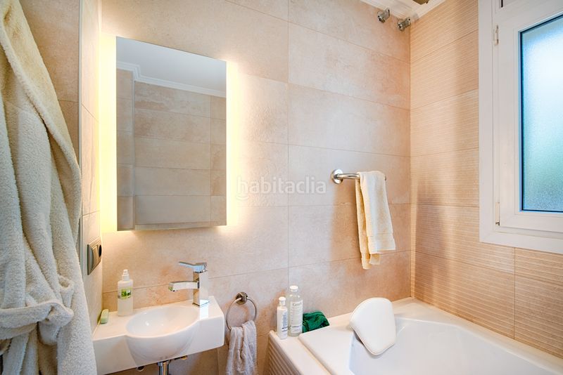 Foto c986c0dd-36cf-4642-b159-fa8d6ac020c2. Casa amb xemeneia aparcament piscina a Cap Ras - Creus - Falconera Empuriabrava