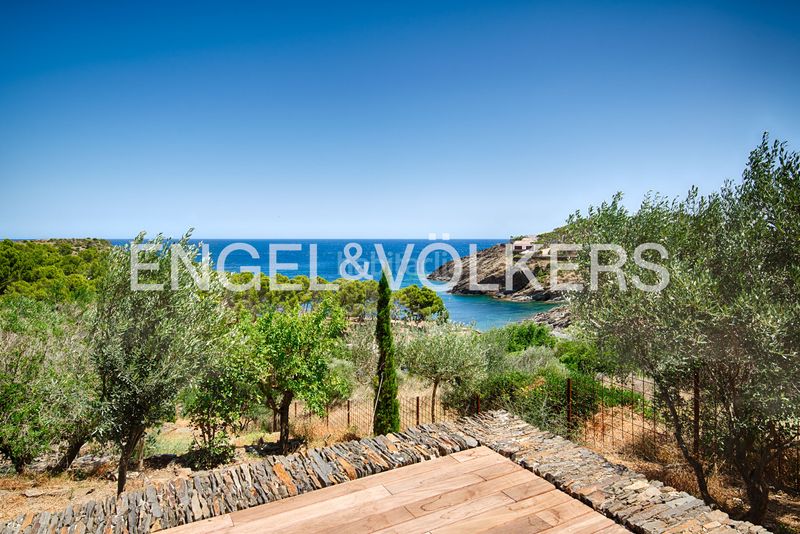 Foto ffed6b7d-4774-490d-944d-d2fffd3261c9. Casa amb calefacció a Cadaqués