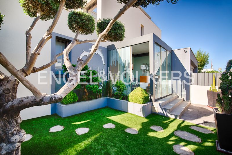 Foto 958057b2-6047-4051-979e-c6bab327b223. Casa amb piscina a Santa Margarida Roses