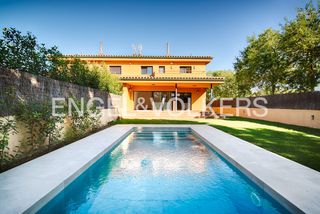 Casa bifamiliare  Calle sense nom g 28b. Casa de obra nueva exclusiva con piscina privada en mas pau - ex