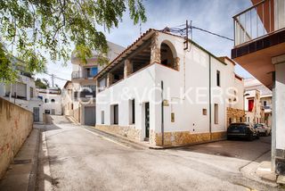 Maison jumelée  Carrer gravina. Casa reformada con 2 viviendas independientes en el corazón de p