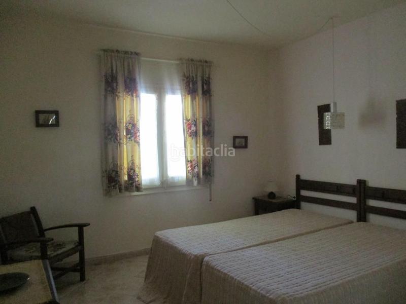 Foto 37288df8-deed-4235-8859-e9cc0ed3aa7b. Xalet amb aparcament a Centre Miami Platja