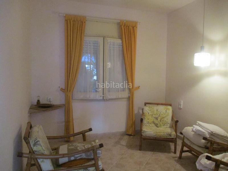 Foto c03131c3-c0ad-41b3-9a5c-cfd95474810f. Xalet amb aparcament a Centre Miami Platja