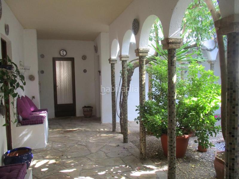 Foto d9bcf7be-d3fc-4192-9ca2-6f9f6d6e3738. Xalet amb aparcament a Centre Miami Platja