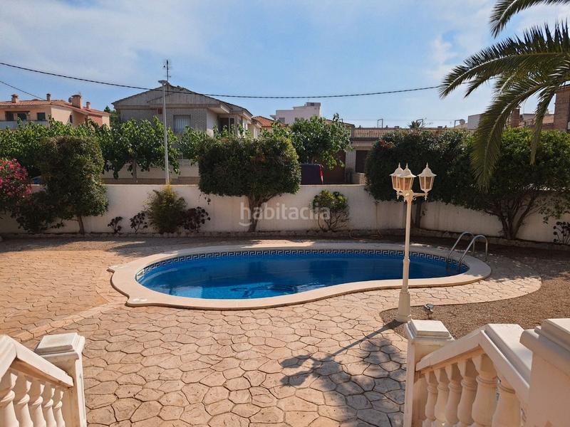 Foto 16bd25c1-3fd2-4577-8e3e-469df625c0fe. Xalet amb calefacció aparcament piscina a Centre Miami Platja