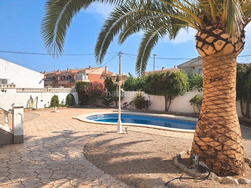 Foto 3733f575-55f9-4549-b4a1-74976cec1747. Xalet amb calefacció aparcament piscina a Centre Miami Platja