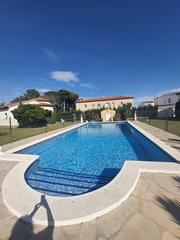 Building in El Casalot. Complejo residencial de 4 viviendas en urb casalot