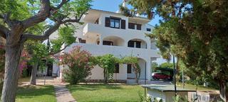 Building in Platja de Mont-roig. Excelente oportunidad