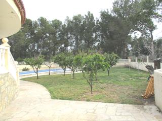 Chalet in Passeig Marítim. Chalet de 300m a 500m del mar en miami playa