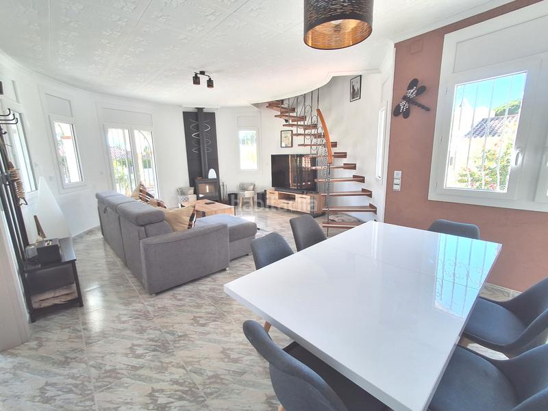 Foto a3fd3328-e44f-4d9f-8235-a7062f14ef68. Chalet avec parking piscine dans Centre Miami Platja