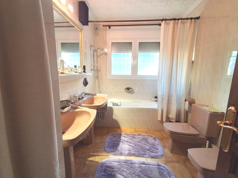 Foto 401638a4-399e-44a2-a58b-064c60f06d35. Chalet avec cheminée chauffage parking piscine dans Miami Platja