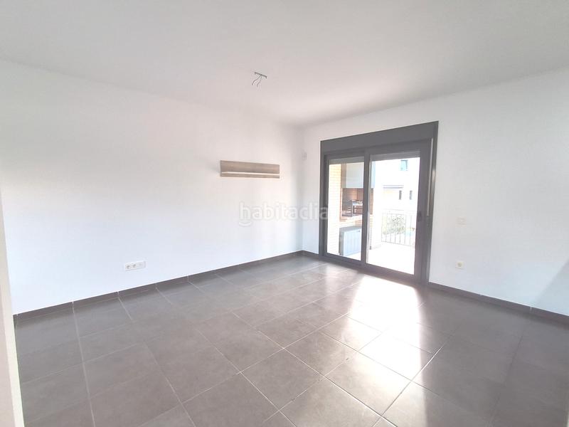 Foto 23f5d822-bf36-4e1d-8c0a-8a0f64d4f3ce. Maison jumelée avec piscine dans Pino Alto Miami Platja