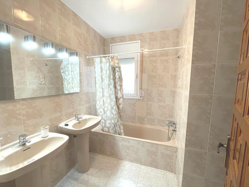 Foto 27bc9f10-56af-4479-bce5-697a76a09eda. Chalet avec cheminée parking piscine dans Centre Miami Platja