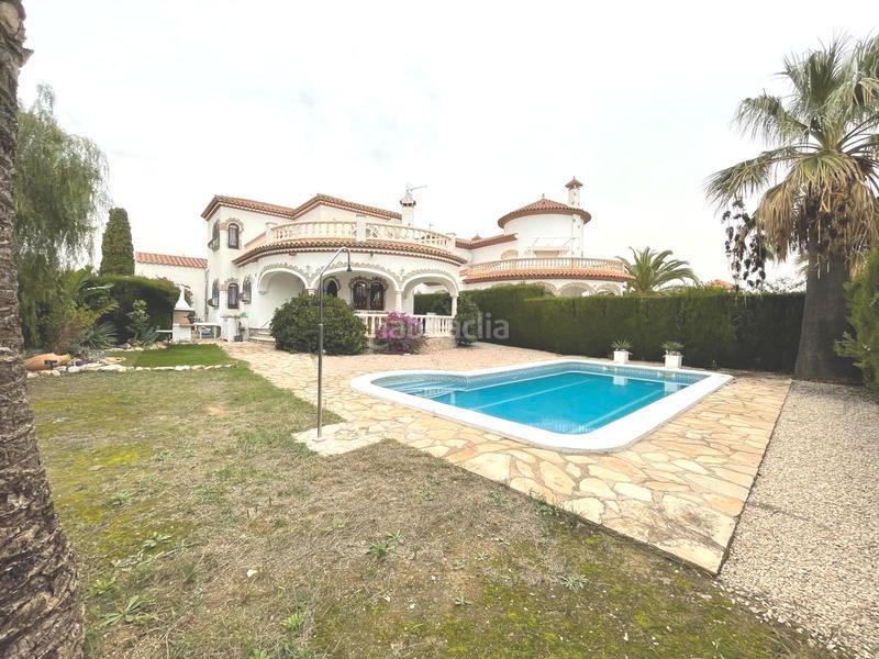 Foto 8f5fb65b-29b6-4cb8-a889-0ec8ee158b16. Chalet avec cheminée parking piscine dans Centre Miami Platja