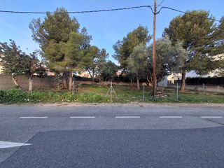 Wohngrundstück  Carrer illes canaries. Terreno de 865m en miami platja