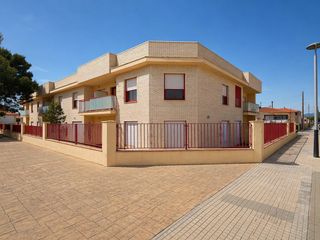 Appartement  Calle lleó 2. Promoción de un edificio residencial de 16 viviendas en miami pl