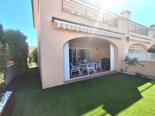 Towny house in Centre. Pareado de 118m en miami platja