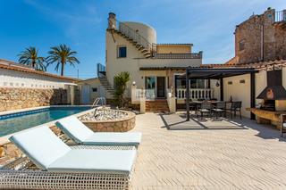 Casa  Falconera b