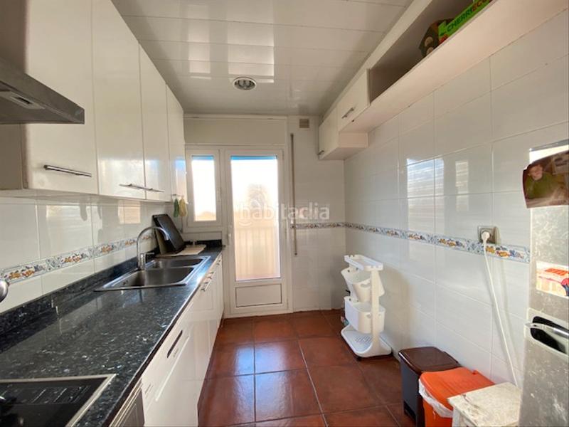 Foto c2f22433-6e6d-4b38-b800-35a340c180b2. Pis amb calefacció a Sector Est Premià de Mar