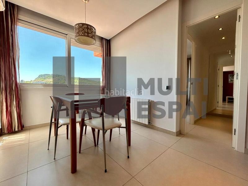 Foto 8787c8b1-675b-412e-a84d-66f7149bbb9c. Piso sobreático de 73m² con vistas al mar en El Poble Sec - Parc de Montjuïc Barcelona