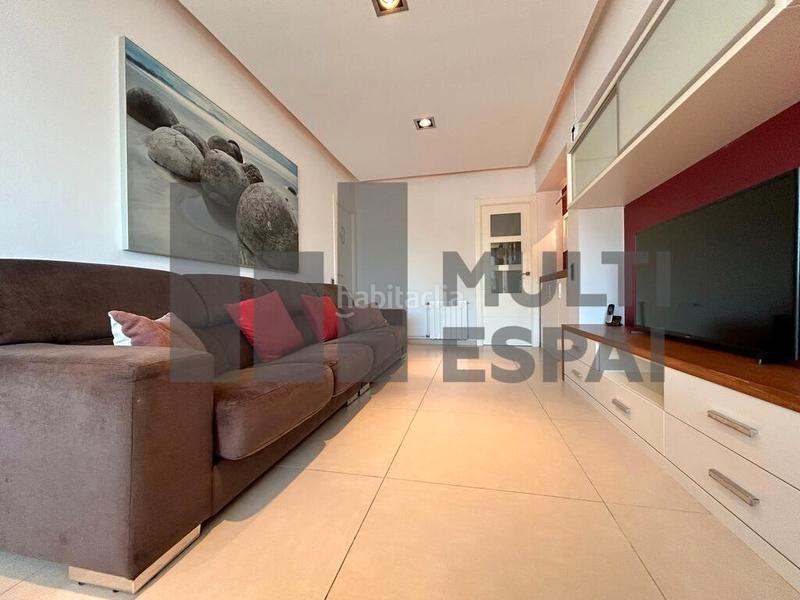 Foto f3e41964-9fb4-4485-bd44-e23f1cb781cf. Piso sobreático de 73m² con vistas al mar en El Poble Sec - Parc de Montjuïc Barcelona