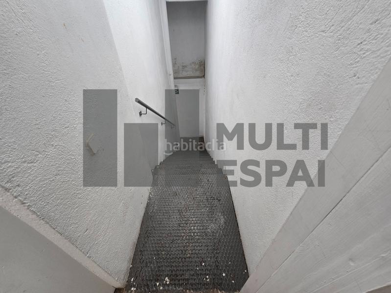 Foto 73c8f838-b9b1-455e-8286-e97858a31bc5. Alquiler local comercial local de 342m² en calle Sants en Barcelona